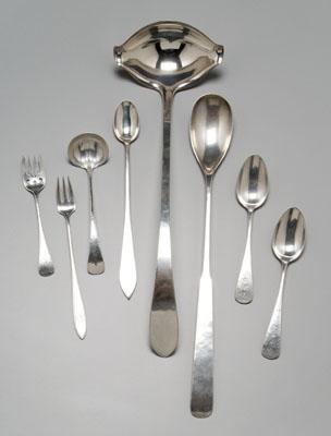 28 pieces sterling flatware Old 9303e