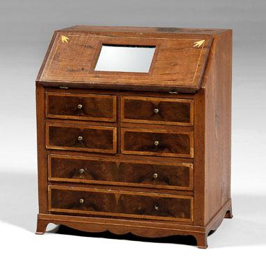 Southern Federal miniature desk  935a5