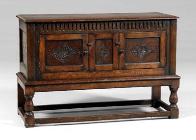 Elizabethan style carved sideboard  936be