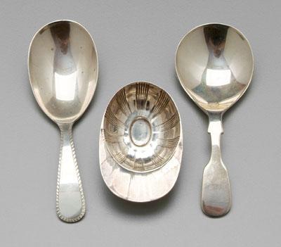 Three English silver caddy spoons  93712