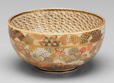 Japanese satsuma bowl, interior with