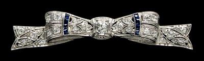 Vintage platinum ribbon brooch  9345c