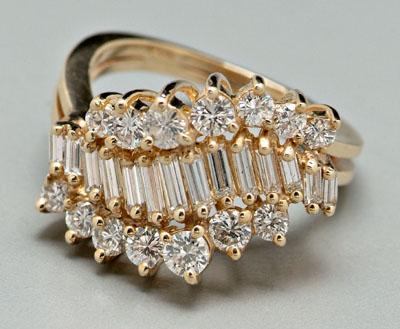 Diamond and gold cluster ring,
