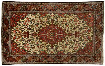 Ferahan Sarouk rug, floral central