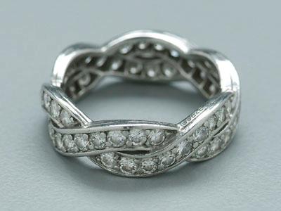 Lady s diamond and platinum ring  939c5