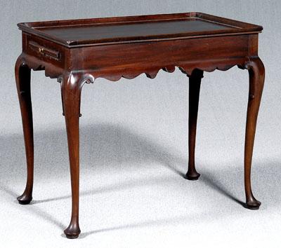 Queen Anne style tray top tea table  939d4