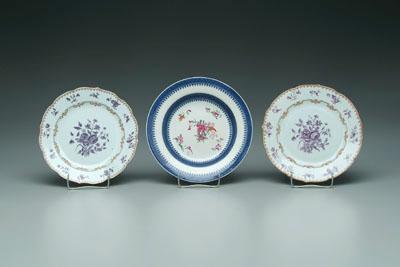 Three pieces Chinese export porcelain: