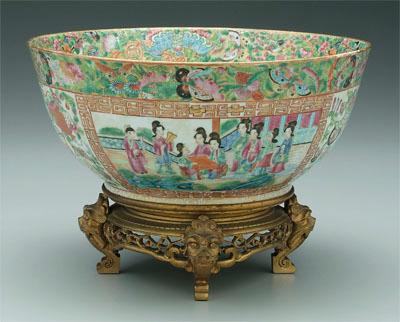 Chinese Canton famille rose bowl,
