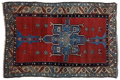 Hamadan rug, bold asymmetric central