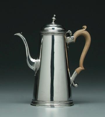 George II English silver coffeepot  938c4