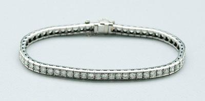 Diamond and platinum bracelet  938d3