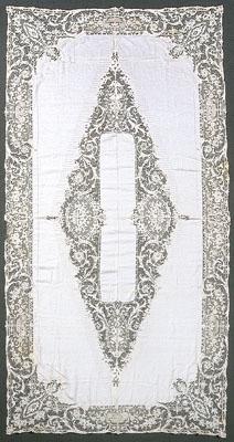 Openwork tablecloth, extensive hand