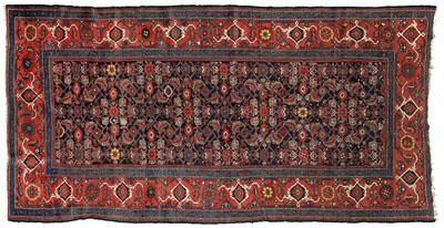 Mahal style rug, repeating joined