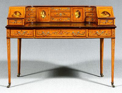 Fine satinwood Carlton House desk,