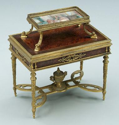 Miniature ormolu mounted vitrine  94230