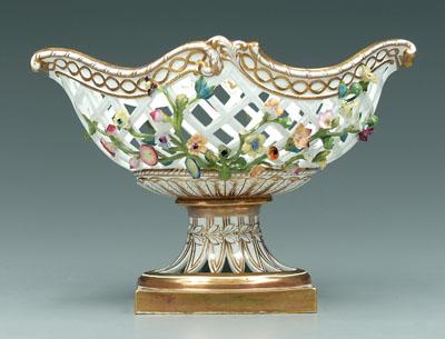 Meissen center bowl, cartouche shaped,