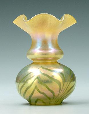 Steuben aurene bud vase ruffled 93f6d