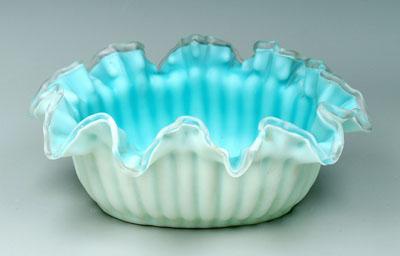 Mother-of-pearl satin glass bowl,