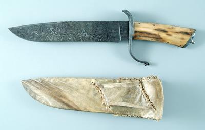 Bowie style knife, Damascus blade, curved
