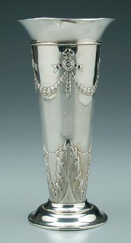 Sterling silver trumpet form vase  94359