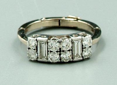 Lady 39 s diamond platinum ring  94372