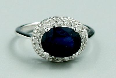 Lady 39 s diamond sapphire ring  94373