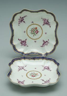 Pair Worcester serving dishes: