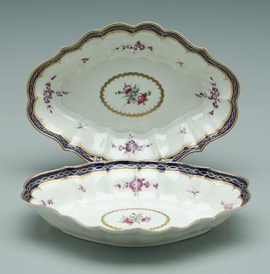 Two Worcester serving dishes: cartouche