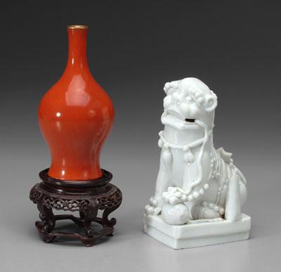 Two pieces Chinese porcelain coral ground 9477a