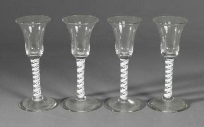 Set of four wine glasses: cotton