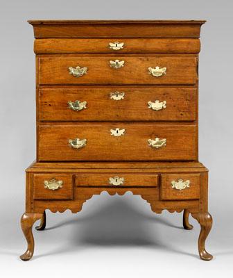 Fine Queen Anne walnut chest on 94e8b