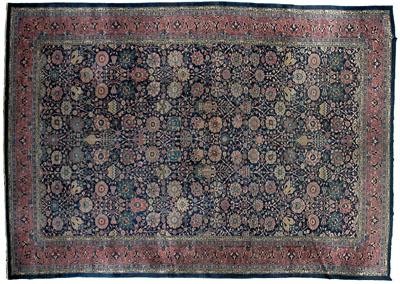 Large Persian rug repeating floral 94ba3