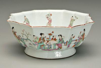 Chinese famille rose bowl, octagonal