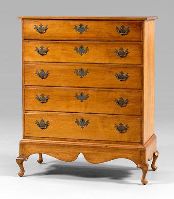 New England Queen Anne chest on a078d