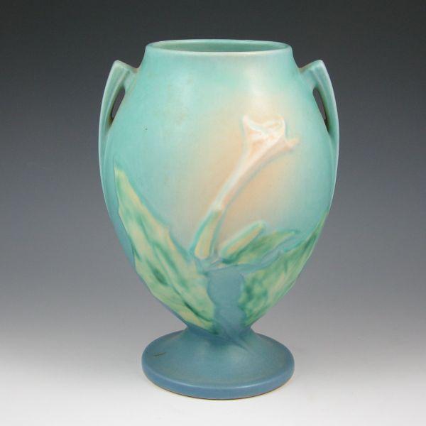 Roseville Thornapple vase in blue. 
