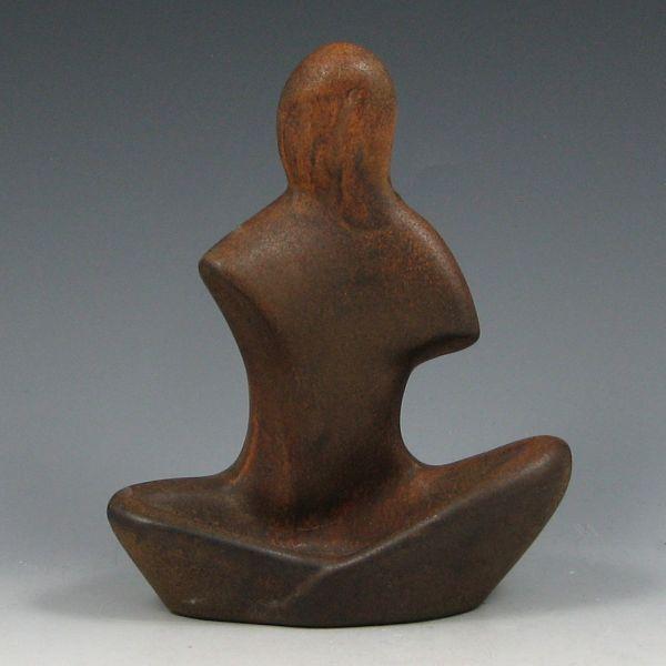 Daga Studio seated woman figure  b3e8d