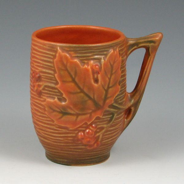 Roseville Bushberry handled mug or cup