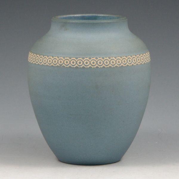 Denver White vase in light blue b3f2b