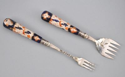 A Pair of Serving Forks with Porcelain b4954