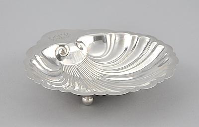 A Sterling Silver Shell-Shape Dish,