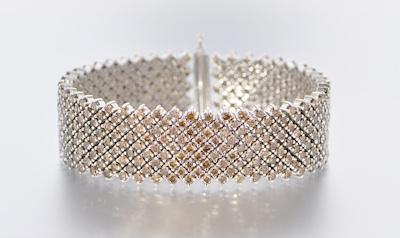 A 23 Carat Diamond Bracelet 14k white