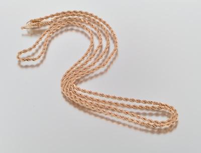 A Bright Rose Gold Rope Design Chain