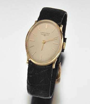 A Gentlemans Vintage 18k Gold Longines