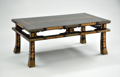 An Oriental Style Lacquer Low Table b50c5