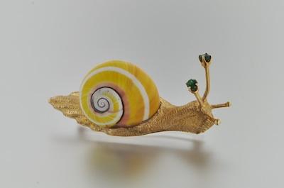 A Snail Design Brooch 14k yellow b4f1e