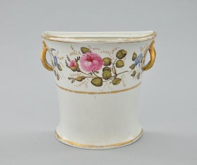 A Davenport Porcelain Bough Pot b4fff