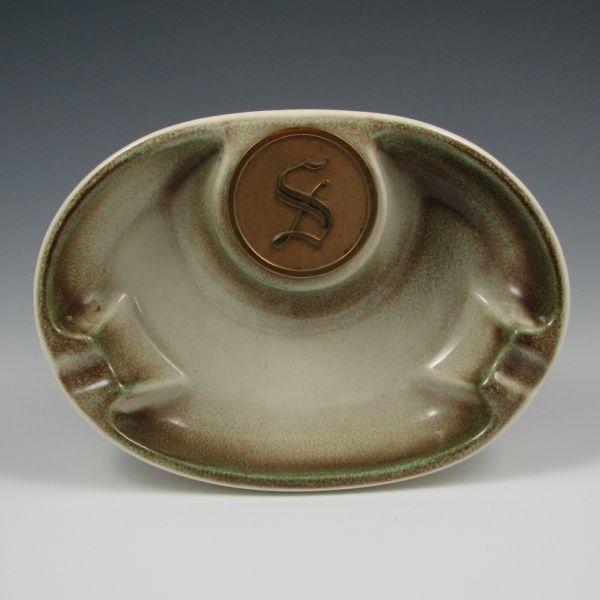 Roseville Hyde Park ashtray Marked b550a