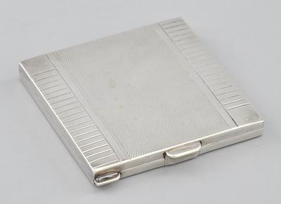 A Sterling Silver Compact The 2-5/8