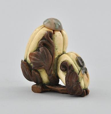 A Carved Ivory Gourd Snuff Bottle,