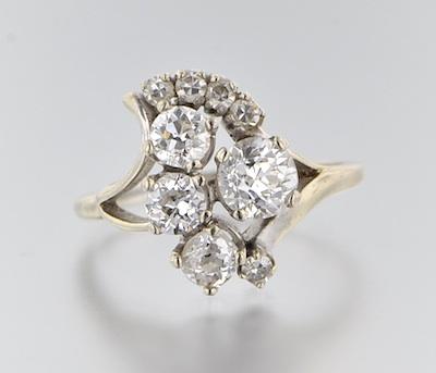 A Vintage Ladies Diamond Cluster b5ad7